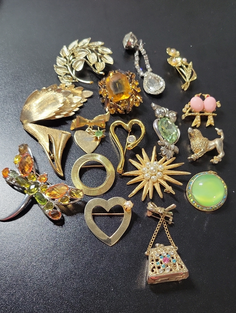 Lot Of 17 Assorted Gold-Tone Brooch and Pin Collection